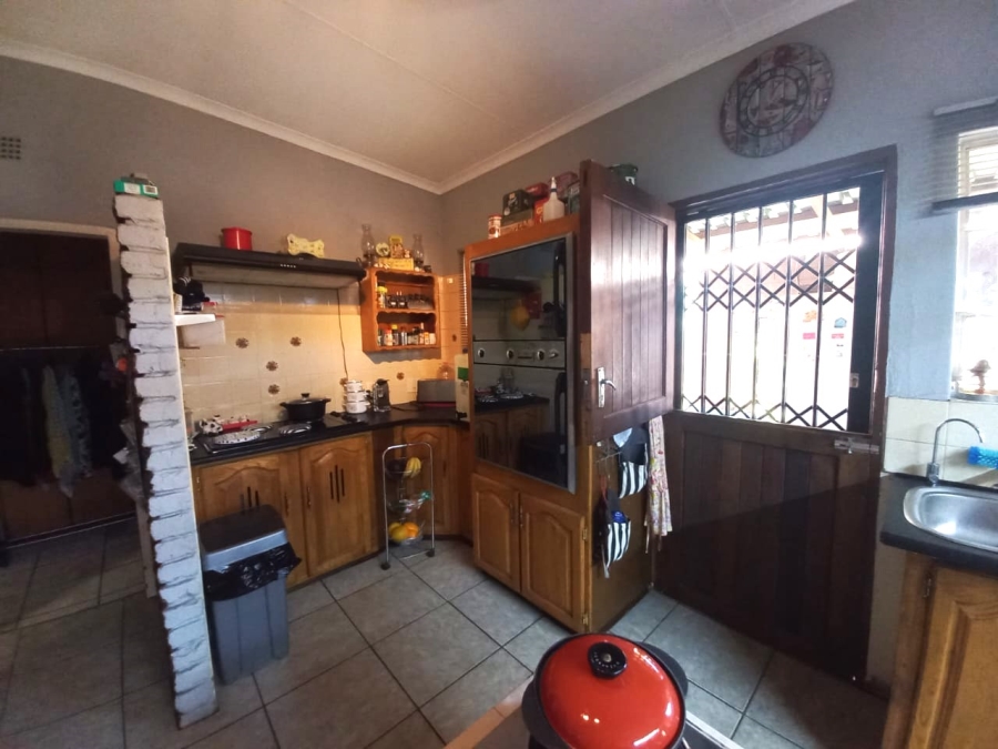 3 Bedroom Property for Sale in Rustenburg Central North West
